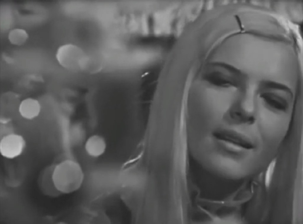 France Gall in the Chanson Indienne promo film (1968).