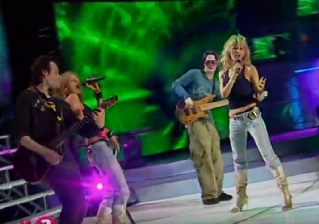 Reflex performing Acka Raga on Infinity Club.