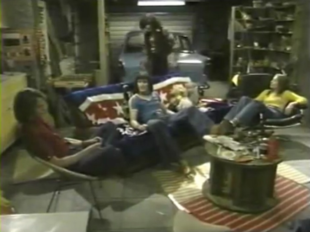 Days Like These - Batteries Not Included (ITV/Carlton, 1999).