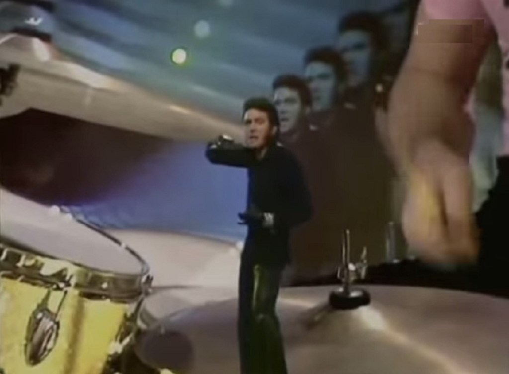 Alvin Stardust performing My Coo Ca Choo on Top Of The Pops (BBC1, 1973).