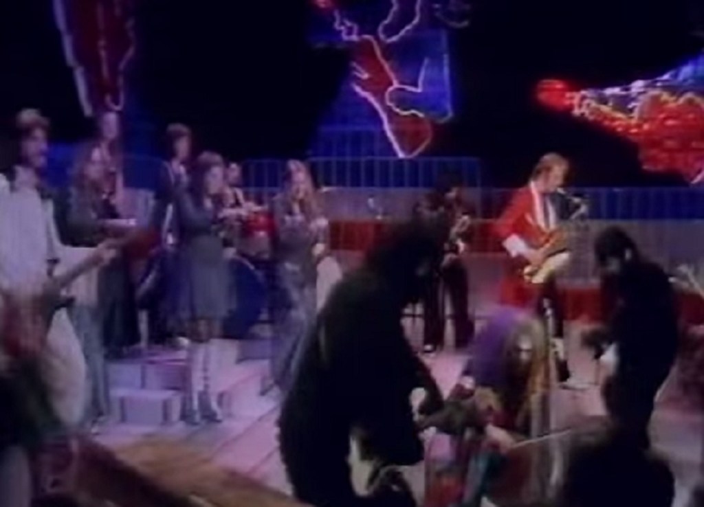 Wizzard performing See My Baby Jive on Top Of The Pops (BBC1, 1973).