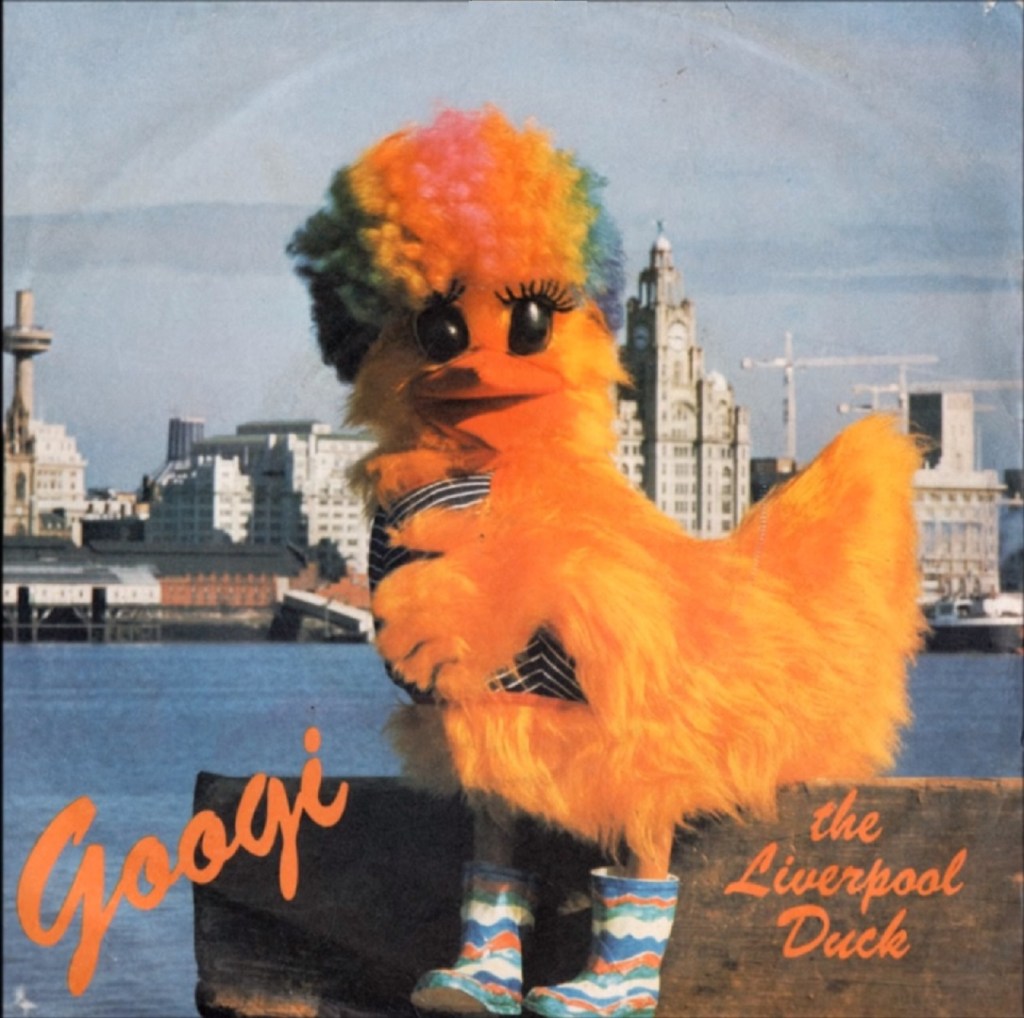 Highlights from Looks Unfamiliar featuring Tim Worthington talking to Gary Bainbridge about Googi The Liverpool Duck, Garreth Hirons about Ferrero Prestige, Becky Darke about Tubby Turtle, Toby Hadoke about the BBC's After The Bomb season, Anna Cale about Grange Hill's Ronnie Birtles' shoplifting storyline, Genevieve Jenner about Boomerang and Mitch Benn about internationally famous celebrities acting in eighties pop videos.